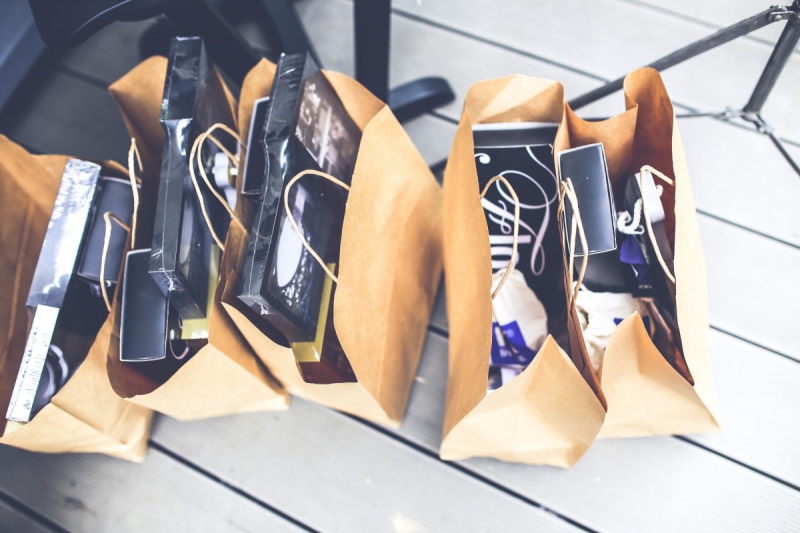 boutique-NEOULES-min_shop_shopping_bags_gift_brown_blank_market_product-722676